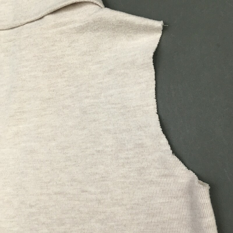 Zara Turtleneck Sweater, Cream, Size: Small 51% cotton 49% polyester<br />
6.8 oz