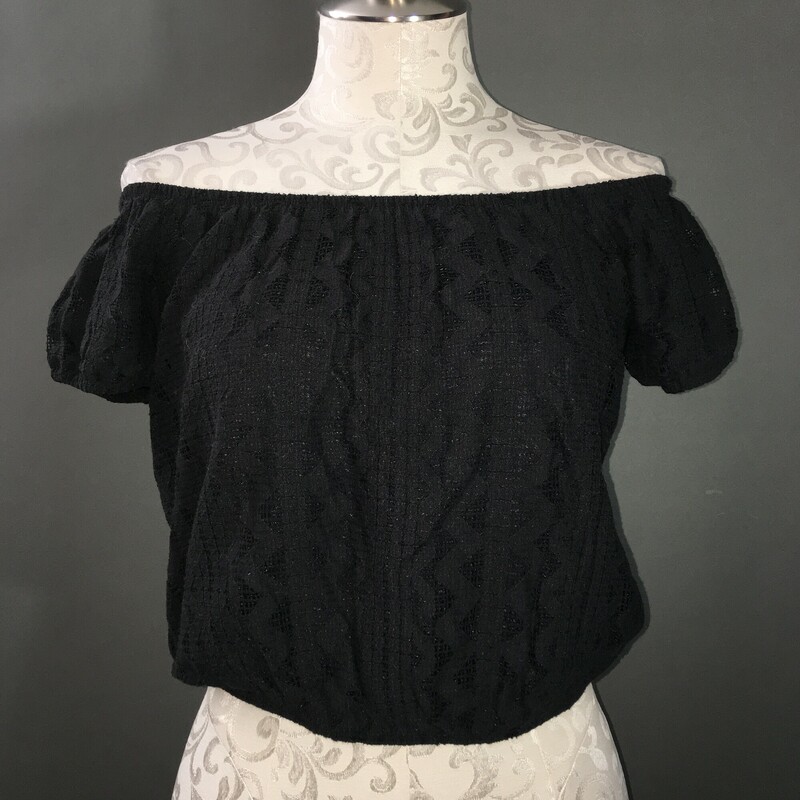 Express Cold Shoulder, Black, Size: S/P crop top, lined,
shell cotton blend, lining 100% polyester

5 oz