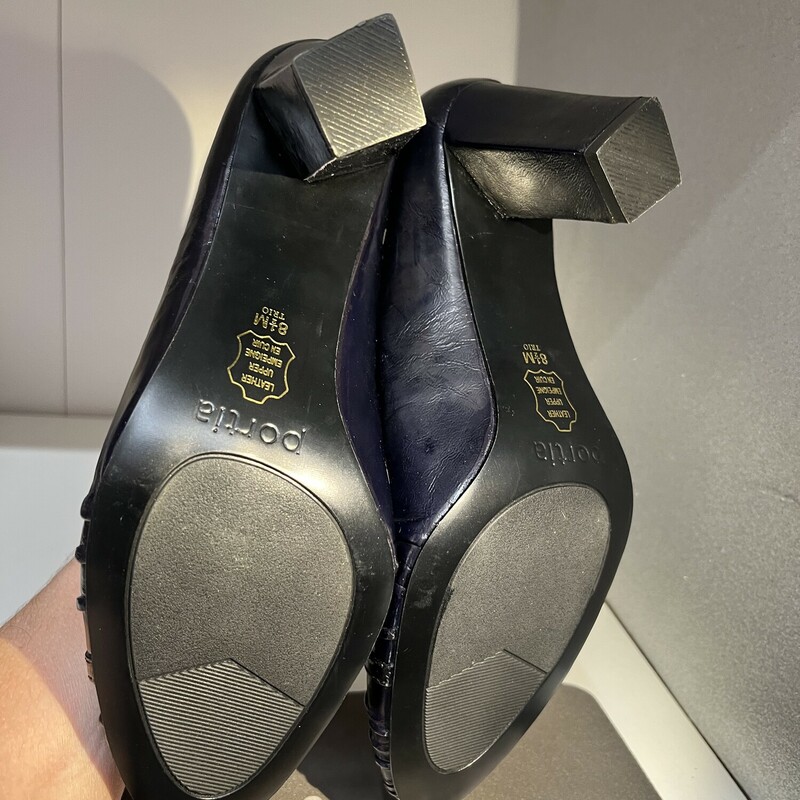 Square Heel Leather Shoes, Navy with Black, Size: 8.5 in BRAND NEW condition!!