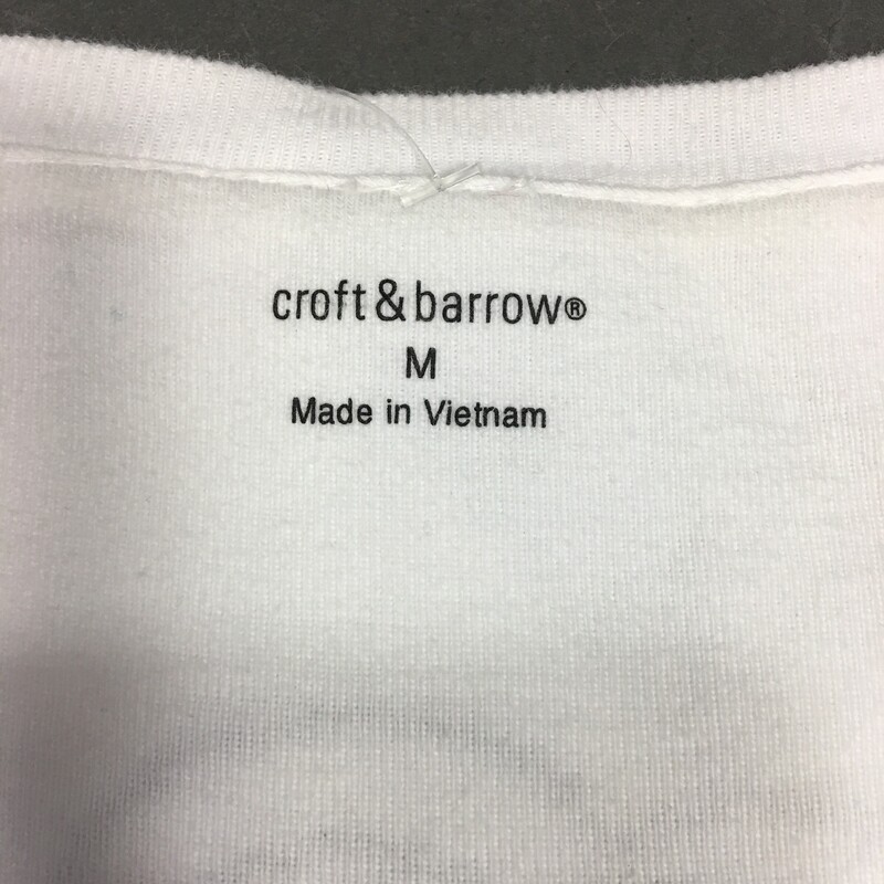 Croft & Barrow Enbroidere, White, Size:M<br />
Croft and Barrow white tee shirt with black stitching. size M heavy cotton<br />
6.9 oz