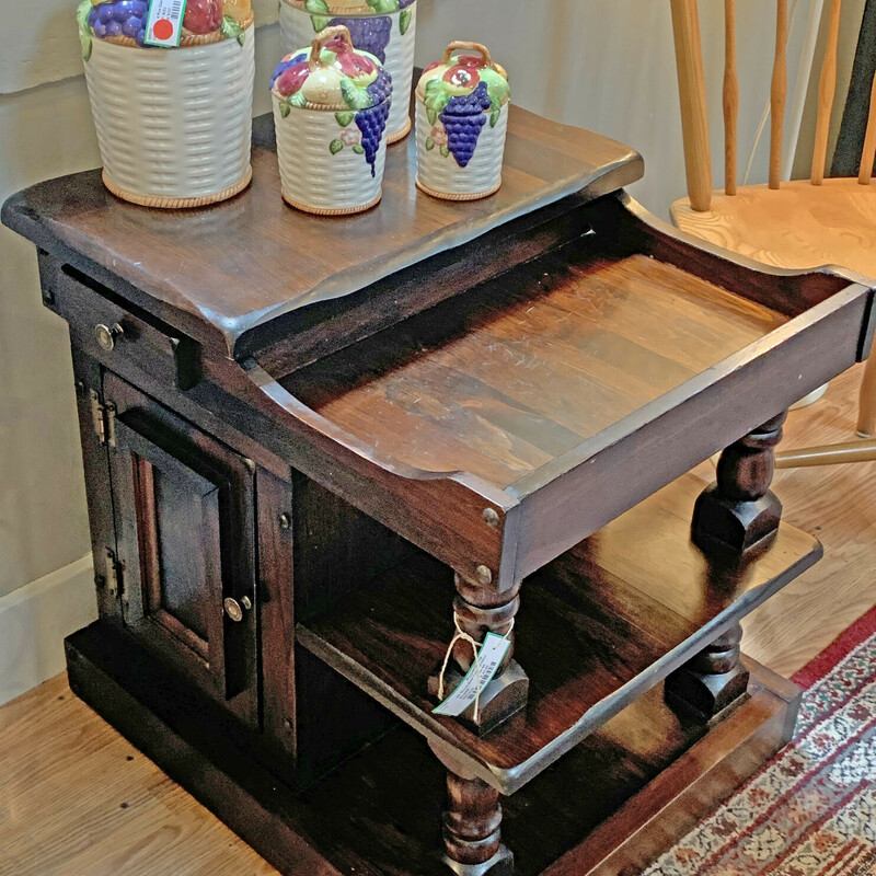 Dk Wood End Table W/Stor.