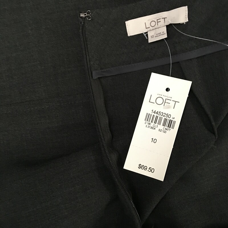 Loft Knee Length, Grey, Size: 10
New with tag. back zipper, unlined,  62% polyester, 33% rayon, 5% spandex
9.3 oz