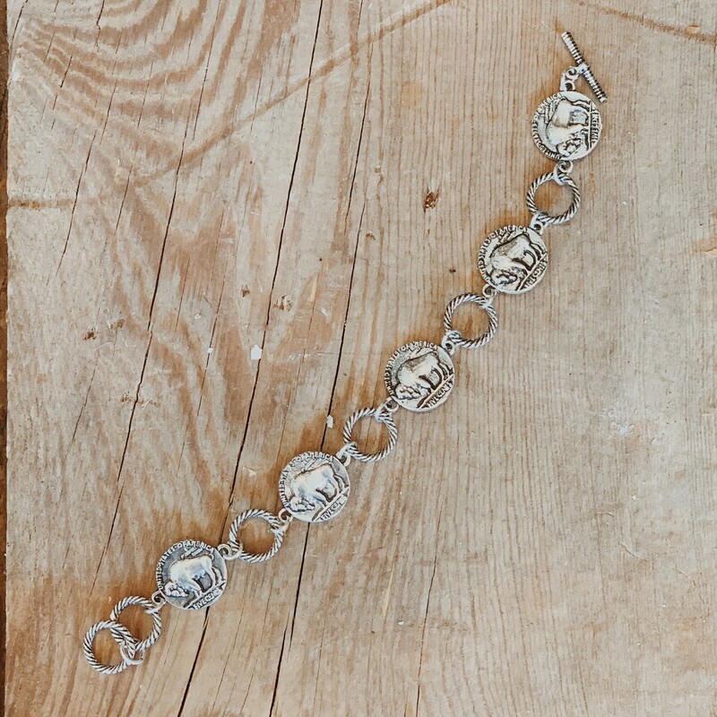 This gorgeous bracelet measures 8 inches in length!
