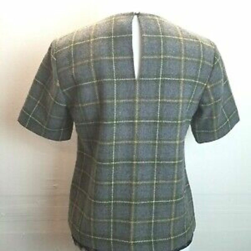 Wool Plaid Shirt, Grey with green & yellow, Size: M Fully lined in Excellent preloved condition! 45% Wool