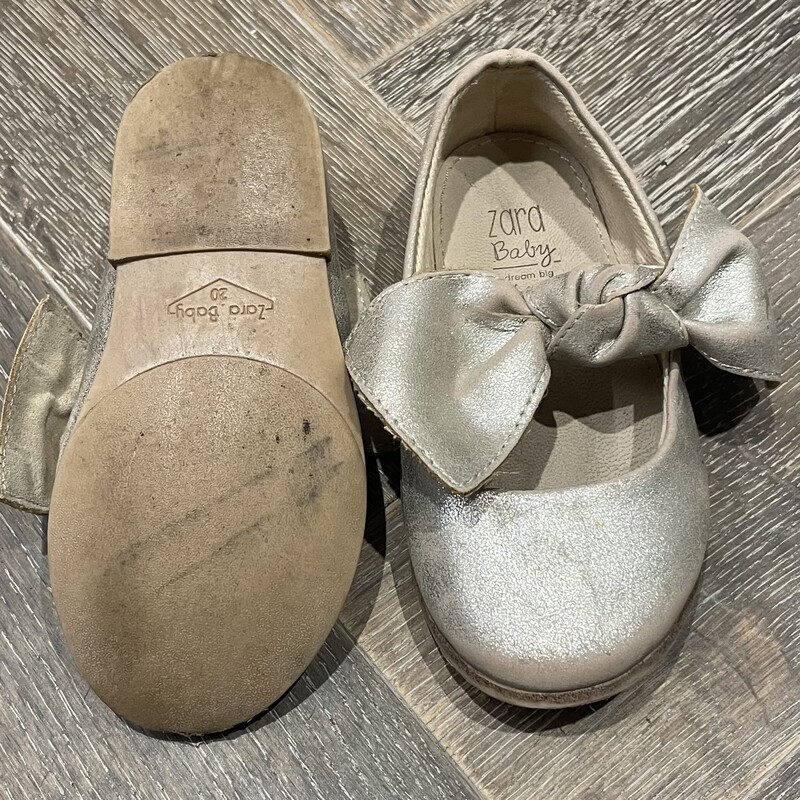 Zara Shoes, Silver, Size: 4T