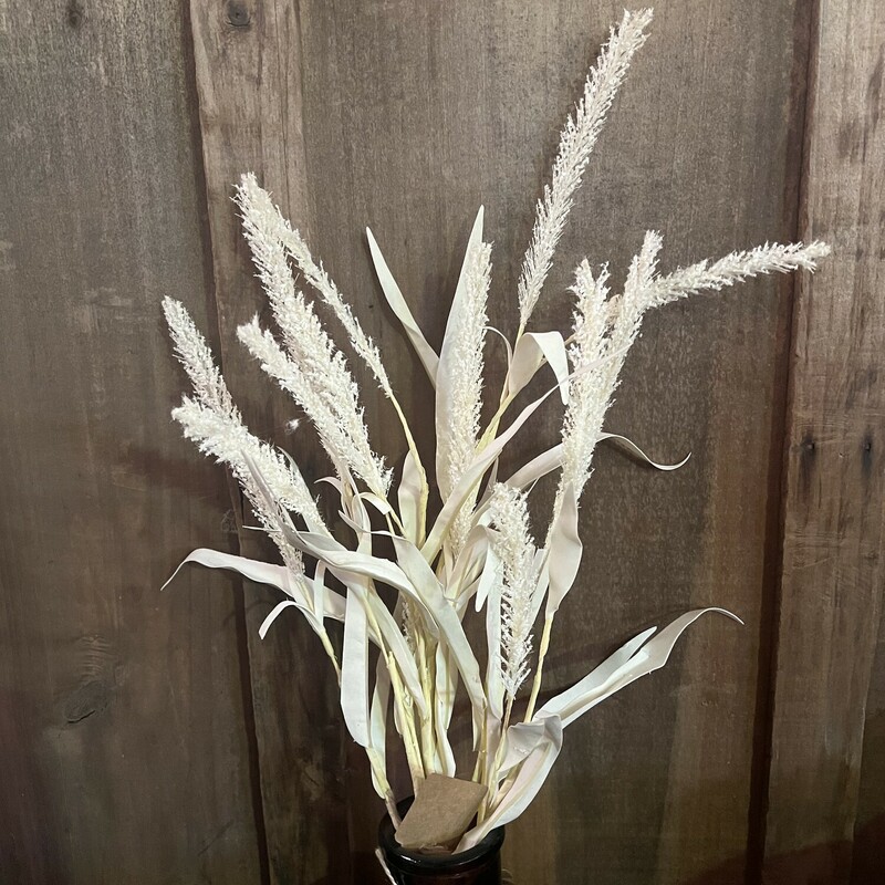 The Autumn Heather/wheat Stem is a beautiful soft colored floral thats perfect for the fall season  The foam leaves gives this stem a realistic look and the delicate heather stems add texture to this floral.
Stem measures 22 inches in length