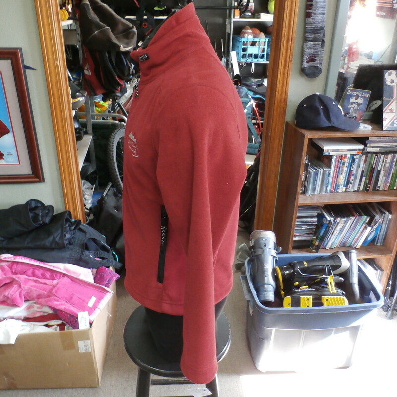 Montana Mountaineering red full zip fleece jacket size Small polyester #35173
Rating: (see below) 3- Good Condition
Team: n/a
Player: n/a
Brand: Montana Mountaineering
Size: Men's Small- (Measured Flat: Across chest 18\"; Length 23\")
Measured Flat: underarm to underarm; top of shoulder to bottom hem
Color: red
Style: long sleeve; embroidered
Material: 100% polyester
Condition: 3- Good Condition: minor wear and fading from use and washing (see photos)
Item #: 35173
Shipping: FREE
