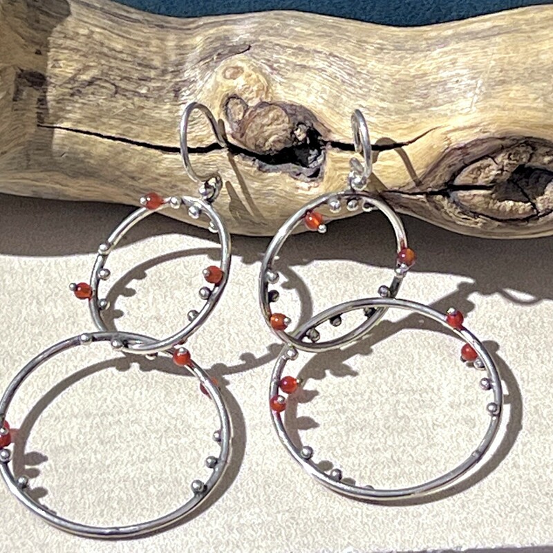 Circles & red stones earrings