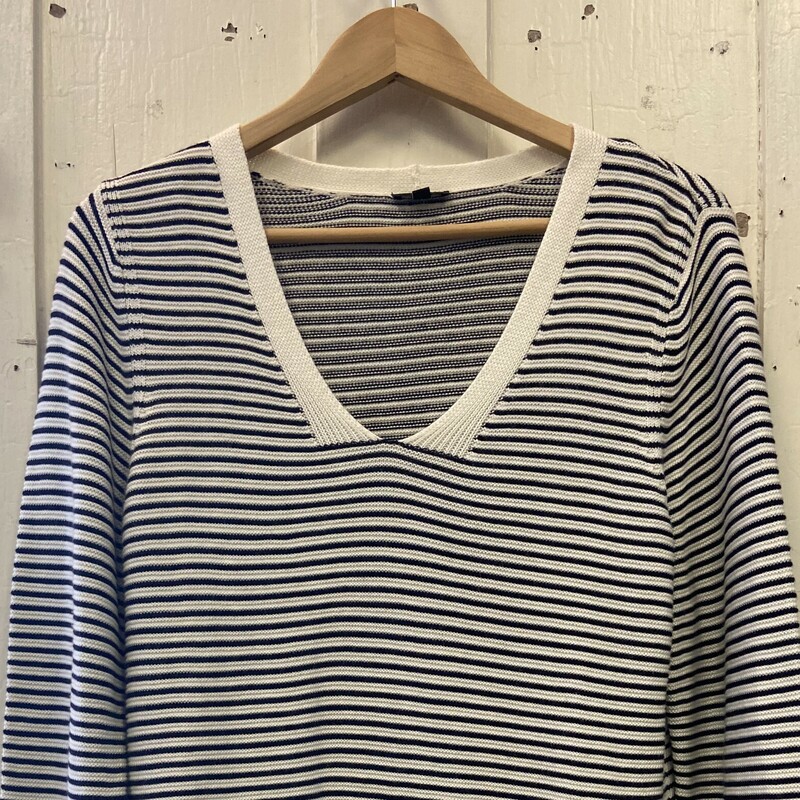Crm/blk Stripe Sweater