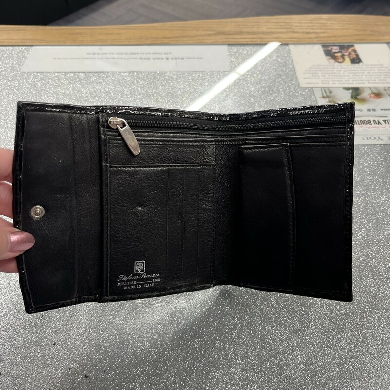 Leather Wallet, Black in Brand New condition!