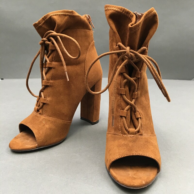 Express Lace Up, Rust, Size: 8
Lace-Up Slouchy Peep Toe,4\" heel Bootie Faux Suede.
1 lb 5.7 oz
