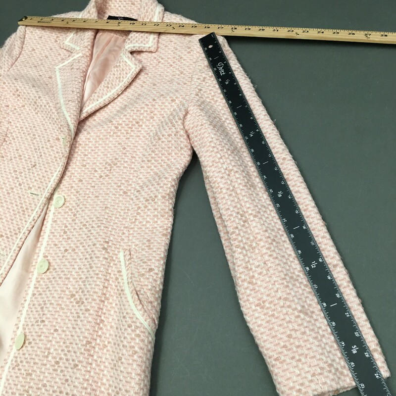 Collection by Gallery size 8 / 10  pink peach tan white tweed light overcoat
2lbs 6.2 oz