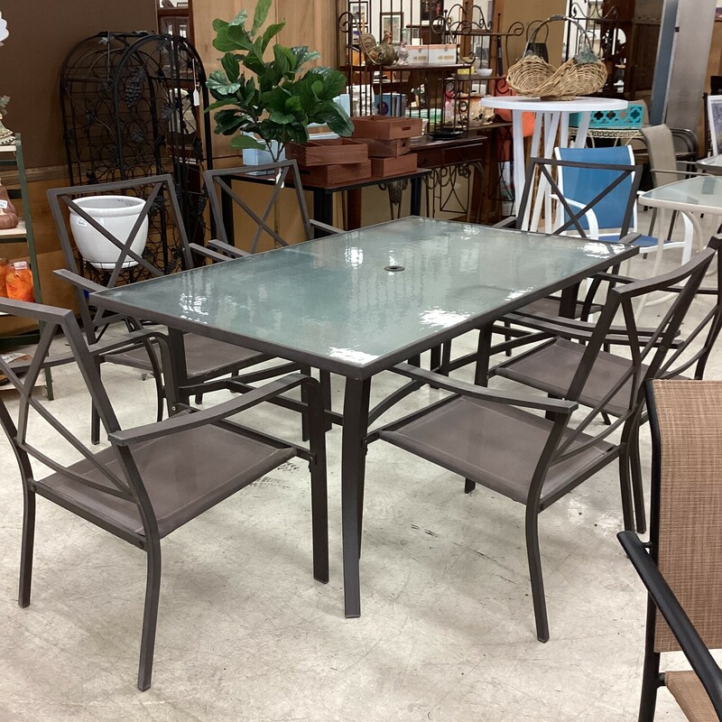 Glass Top Patio Table, Black,+ 6 CH
66 in x 40 in x 30 in tall