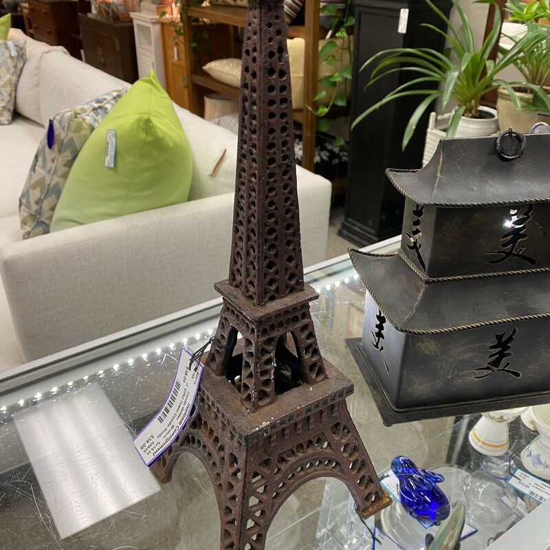 Eiffel Tower Candle Holde
