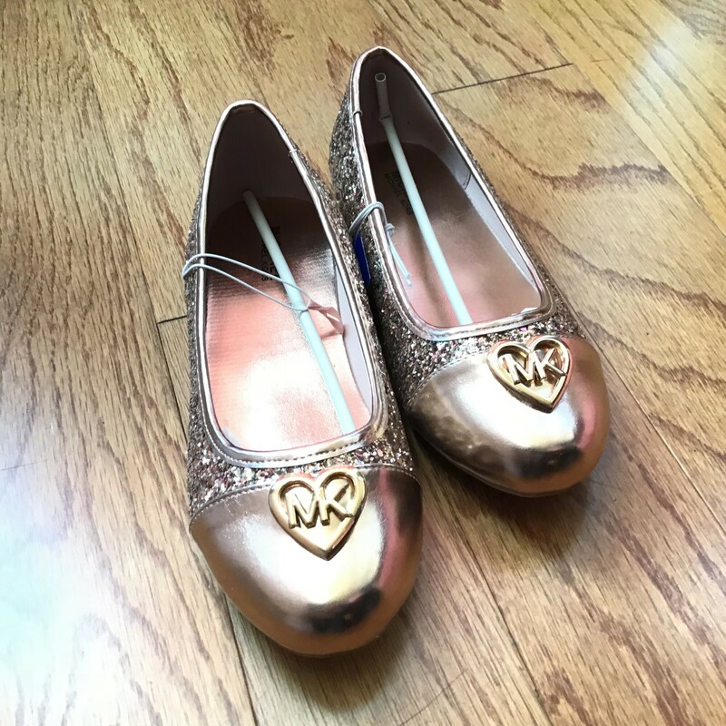 Michael Kors Shoes NEW, Pink, Size: 3

brand new

big kids size

ALL ONLINE SALES ARE FINAL.
NO RETURNS
REFUNDS
OR EXCHANGES

PLEASE ALLOW AT LEAST 1 WEEK FOR SHIPMENT. THANK YOU FOR SHOPPING SMALL!