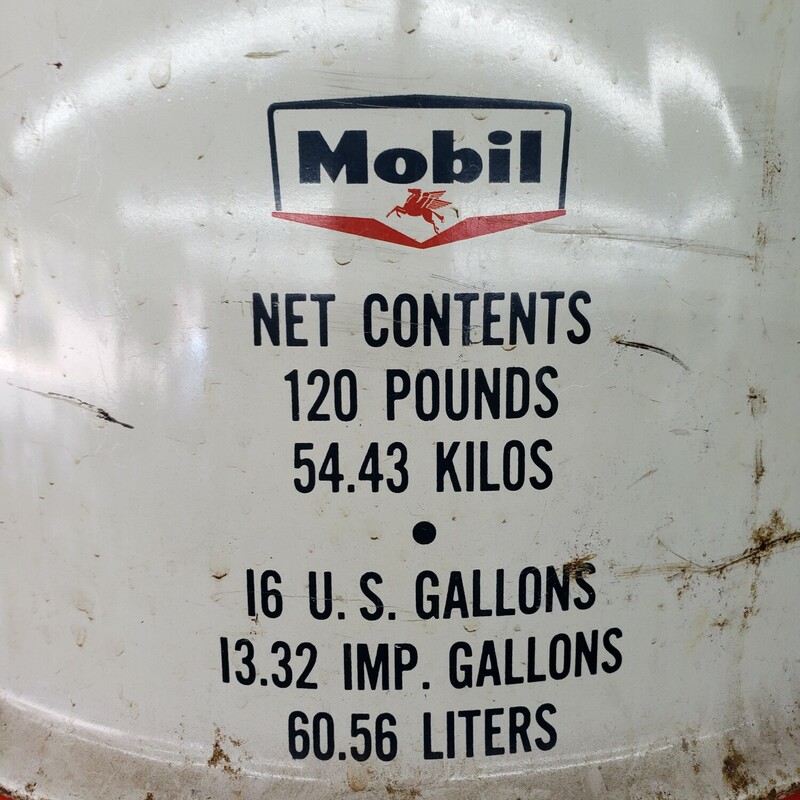 Vtg Pegasus Mobil Can, Great Condition for age, Size: 16Gallons, 26 in tall