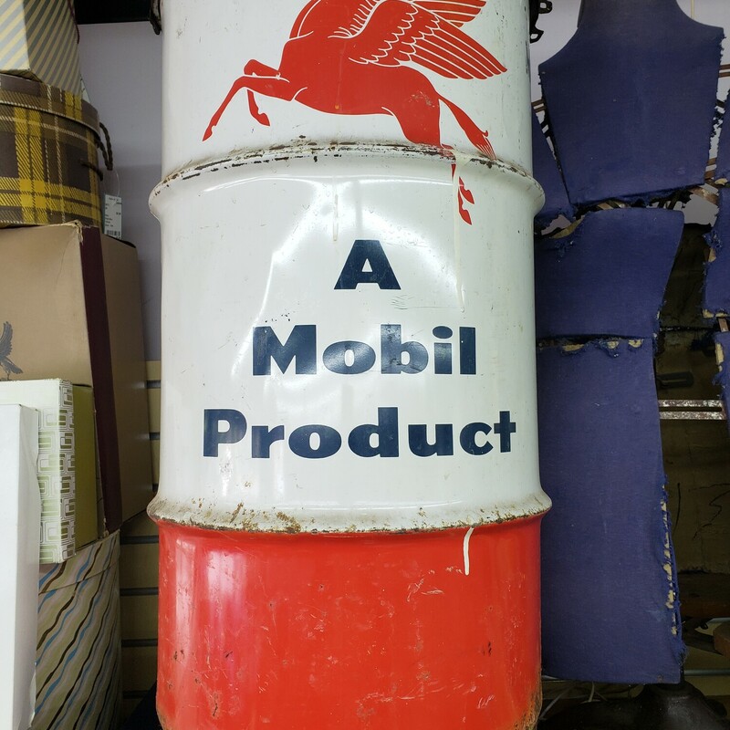 Vtg Pegasus Mobil Can, Great Condition for age, Size: 16Gallons, 26 in tall
