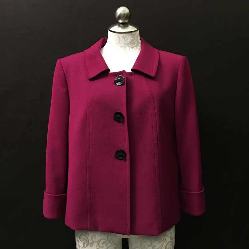 Tahari, Fuscia, Size: 14 Women's
Beautiful color separate Tahari Arthur S. Levine Fuchsia Suit Jacket in a size 14. Fully lined. The front features 3 large black snap buttons with cute bows and sleeves have a cuff with a pleat in them. Round spread collar. Fabric: 64% Polyester, 33% Rayon, 3% Spandex. Dry clean. Approximate Measurements: Chest 20\", Length 24,\" Sleeve 20\". Please see photos. .
1 lb 6.5 oz