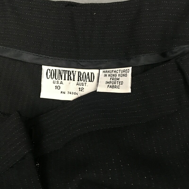 Country Road Pinstripe, Black, Size: 10<br />
Pinstripe thin metalic silver thread, front zip and hook closure, 58% polyester, 25% wool, 15% viscose/rayon, 2% spandex. Unlined, belted, no pockets. Waist 30\",  Inseam 31\" Midrise 10\"<br />
11.4 oz