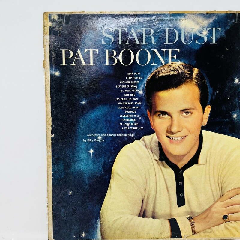 Vintage Pat Boone Star Dust record.

A true vintage!

Vintage Pat Boone 12 inch Star Dust record.

Featured tracks: Star Dust, Blueberry Hill, Ebb Tide, Little White Lies, To Each His Own, Cold Cold Heart, Deep Purple, Autumn Leaves, St. Louis Blues, Solitude, Anniversary Song, Heartaches, Ill Walk Alone, and September Song.

Disclaimer: record not tested, unsure if it skips.

There are some scratches on the record.

There is some wear on the cover sleeve.

Record: 12in diameter