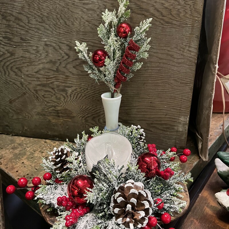 The Ornament stem pairs perfectly with our ornament cande ring, 57087.  This stem is a delicate touch of Christmas color to any decor . Stem measures 13 inches tall