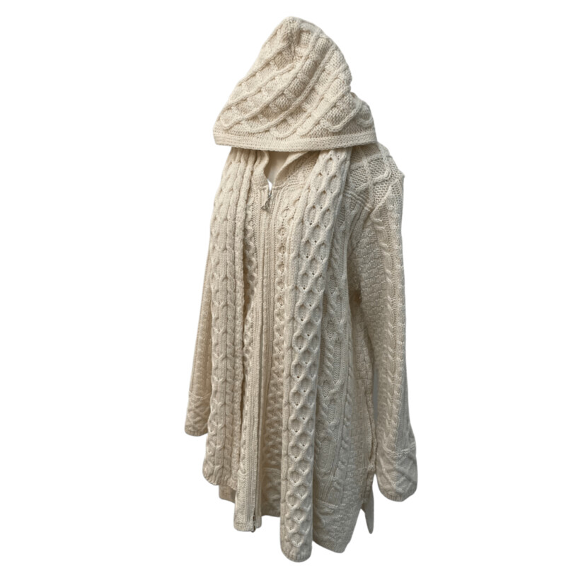 Arancrafts Hooded Cardigan & Scarf Set
100% Merino Wool
Cream
Size: Medium