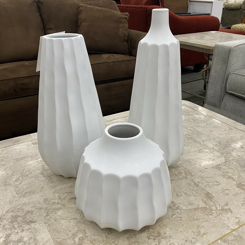 Set 3 White Vases