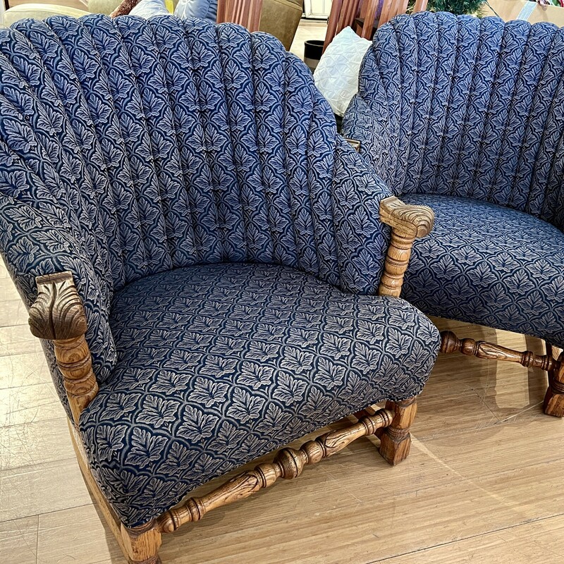 Chair Vintage, Newly Upholstered
Size: 31x31x32

Second one available, Item #3215