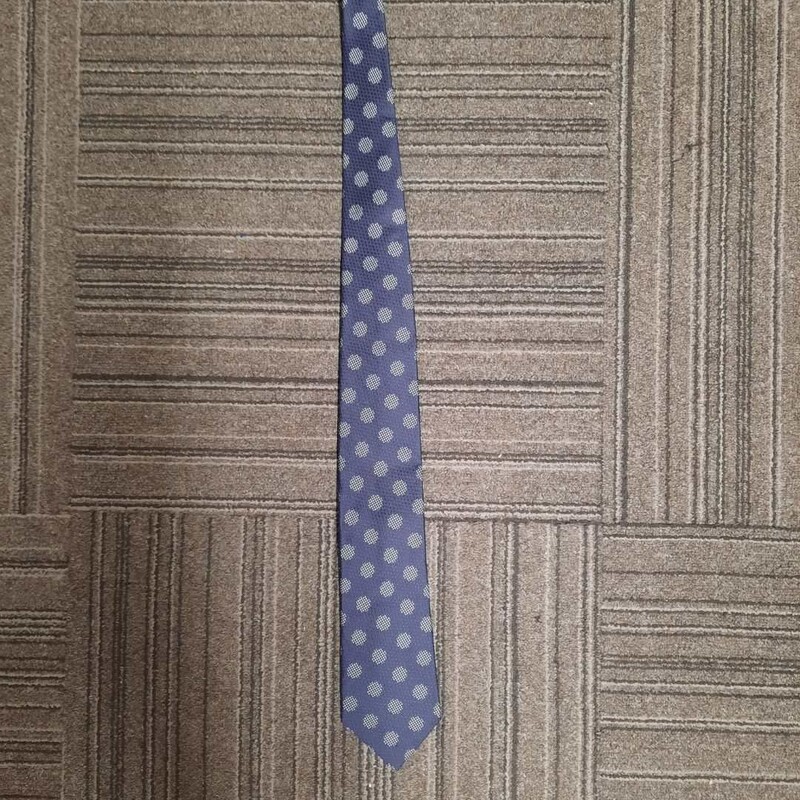 Polkaot Tie 100% Silk in Brand New condition!