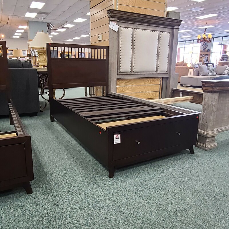 TWIN BED W DRAWER
