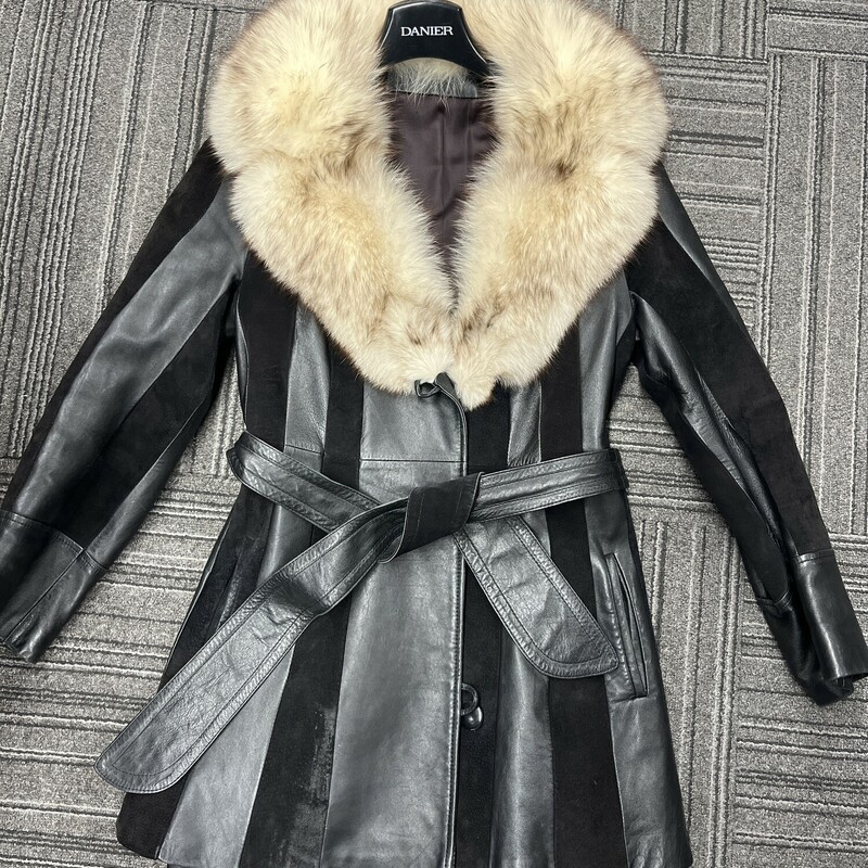 Leather Coat W Fur Collar