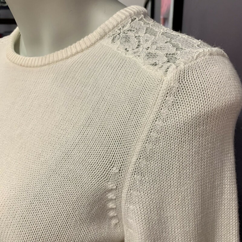 Ralp Lauren Lace Shoulder sweater,<br />
Colour: Pearl,<br />
Size: Medium Petite