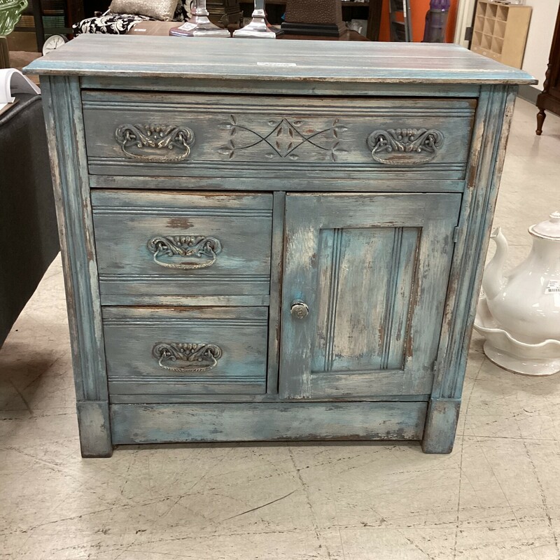 Antique Wash Stand, Blue, 3 Drawers
29 In W x 14 In D x 28 In T