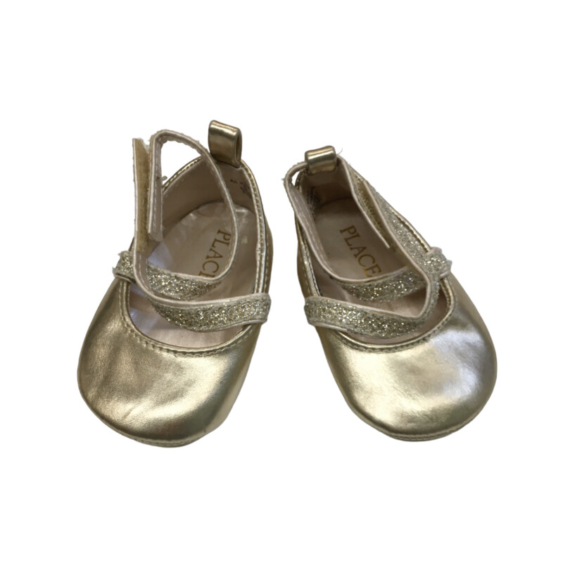 Shoes (Gold), Girl, Size: 1

Located at Pipsqueak Resale Boutique inside the Vancouver Mall or online at:

#resalerocks #pipsqueakresale #vancouverwa #portland #reusereducerecycle #fashiononabudget #chooseused #consignment #savemoney #shoplocal #weship #keepusopen #shoplocalonline #resale #resaleboutique #mommyandme #minime #fashion #reseller                                                                                                                                      All items are photographed prior to being steamed. Cross posted, items are located at #PipsqueakResaleBoutique, payments accepted: cash, paypal & credit cards. Any flaws will be described in the comments. More pictures available with link above. Local pick up available at the #VancouverMall, tax will be added (not included in price), shipping available (not included in price, *Clothing, shoes, books & DVDs for $6.99; please contact regarding shipment of toys or other larger items), item can be placed on hold with communication, message with any questions. Join Pipsqueak Resale - Online to see all the new items! Follow us on IG @pipsqueakresale & Thanks for looking! Due to the nature of consignment, any known flaws will be described; ALL SHIPPED SALES ARE FINAL. All items are currently located inside Pipsqueak Resale Boutique as a store front items purchased on location before items are prepared for shipment will be refunded.