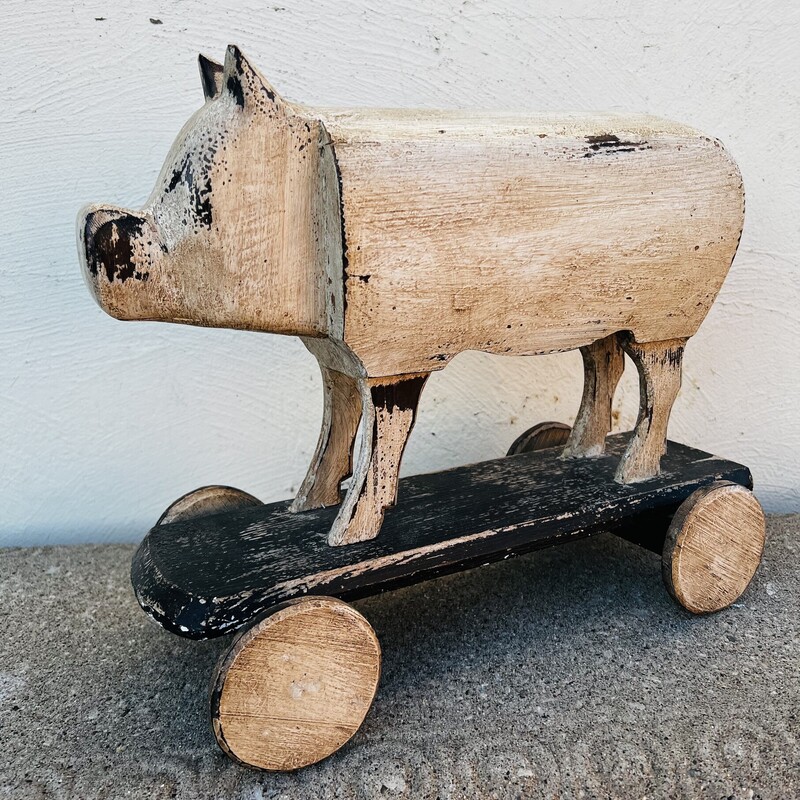 Farmhouse Wood Pig
