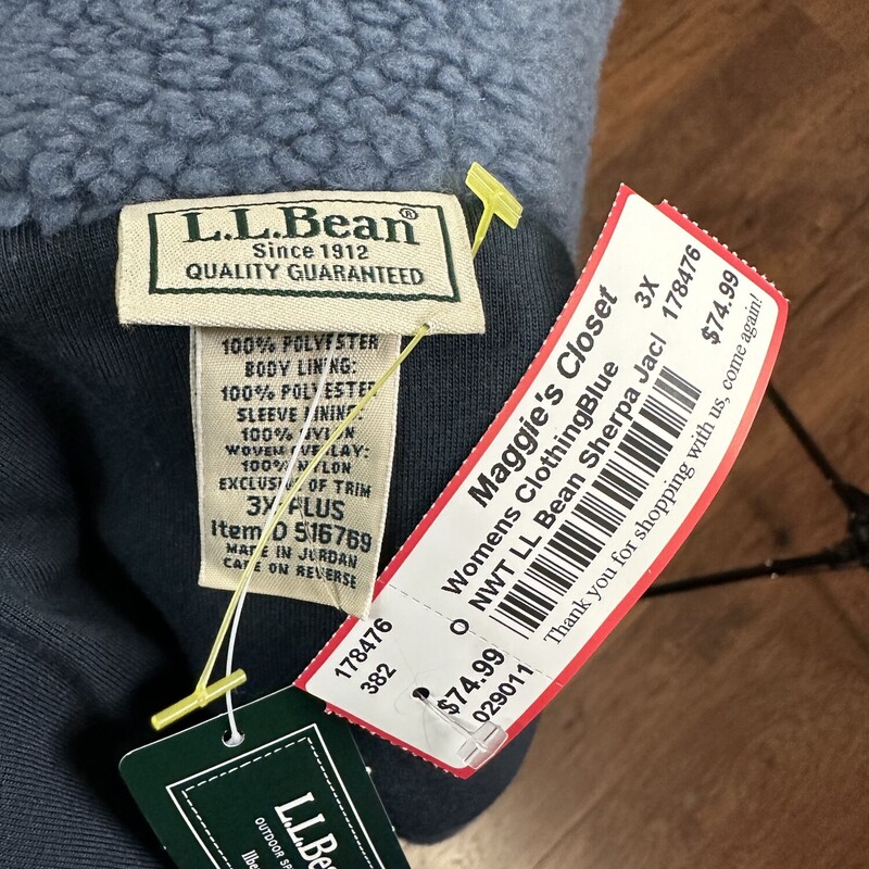 NEW LL Bean Sherpa Jacket, Blue, Size: 3X
new with the tags says it all!