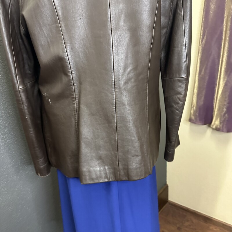 Jones of NY leather zip up jacket.   Poly lining, two front pockets. Good condition, slight wear at cuffs.