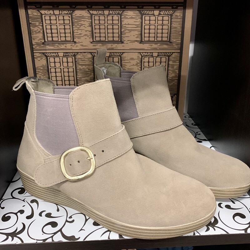 FitFlop Ankle Boot,
Co,our: Suede Beige,
 Size: 8.5