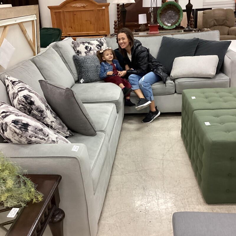 Rachael Ray Sectional, Gray, W/ Pillows
123in wide x 96in deep