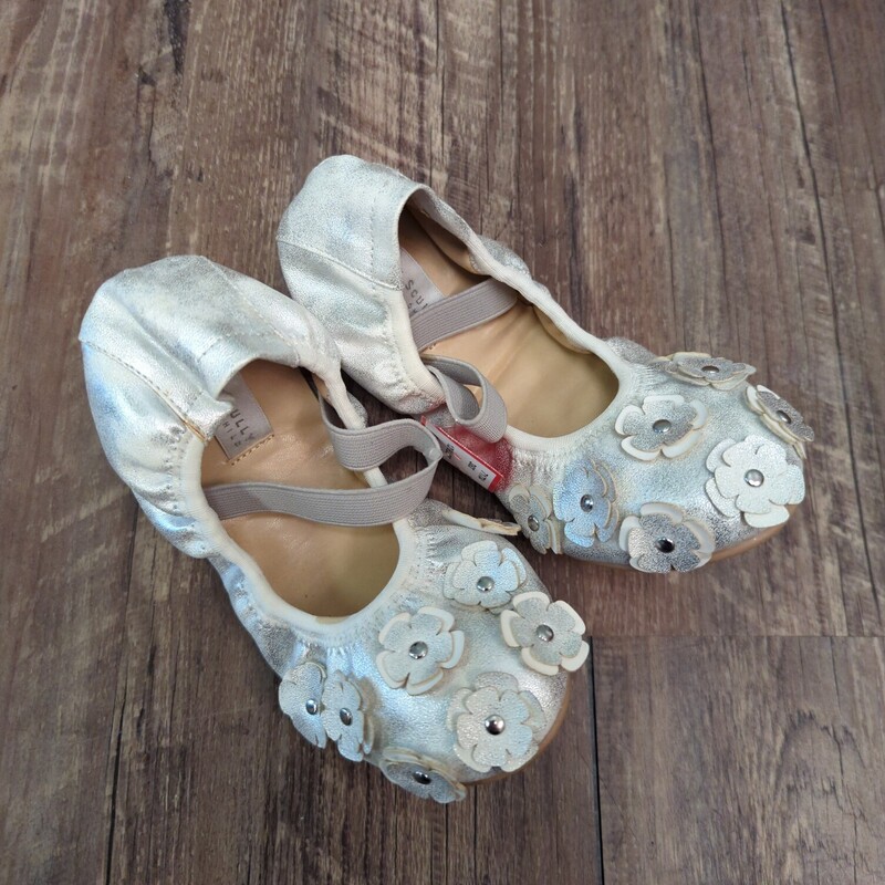 Trish Scully Silver Balle, Silver, Size: Shoes 2