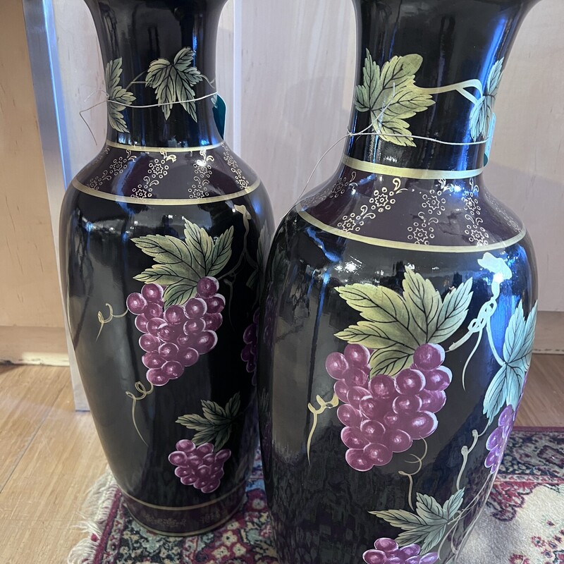 Vase Asian Lacquer Grapes