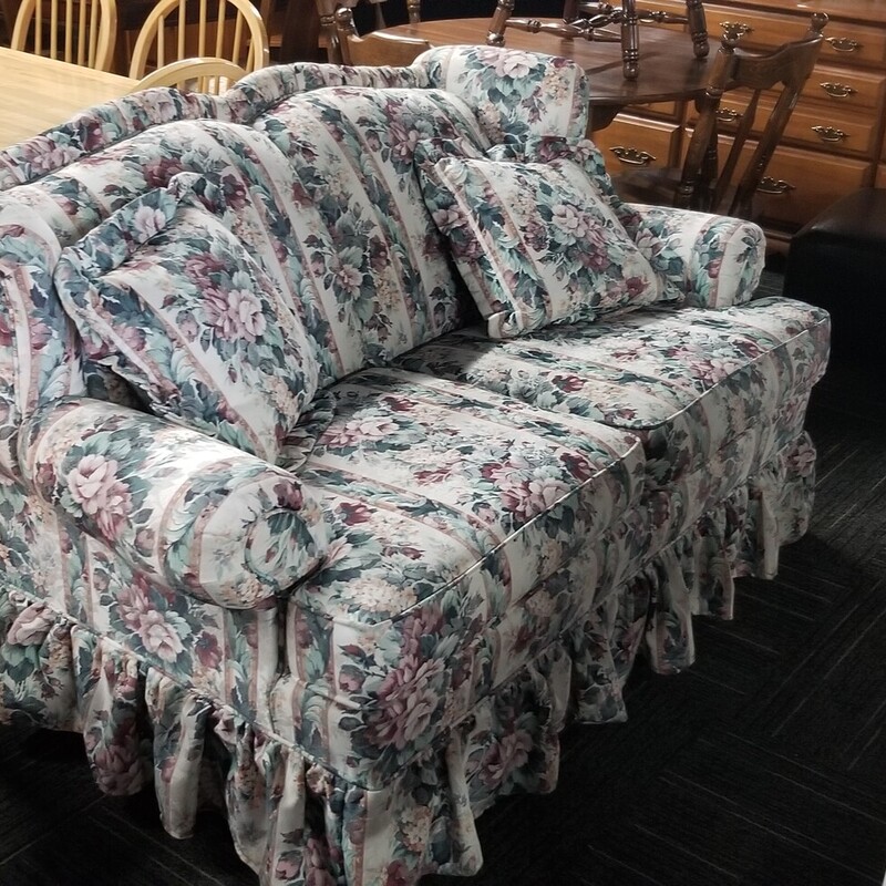 Floral loveseat. 61in wide