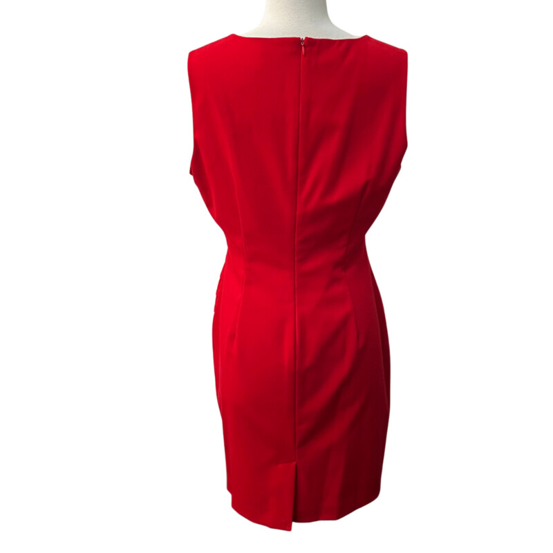 NEW Calvin Klein Sleeveless Dress
Ruched Detail
Red
Size: 12 Petite