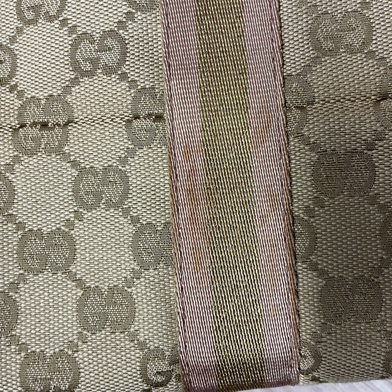 Gucci Jolicoeur Tote, GG Beige Gold Pink<br />
<br />
Canvas material with leather handles.  Good pre loved condition, minor wear/spots see pics for more details.<br />
<br />
W 10.2 x H 8.7 x D 5.5<br />
<br />
shipping may have addtional charge for insurance.