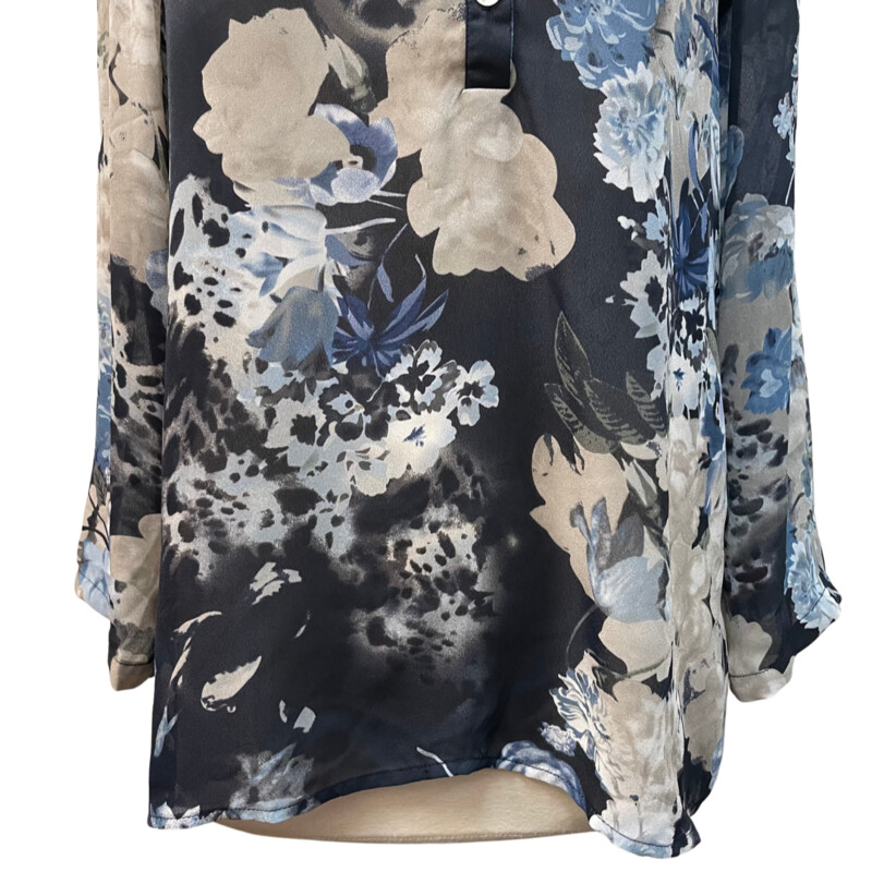Soft Surroundings Floral Top<br />
Blue, Gray, Navy, White<br />
Size: XSmall