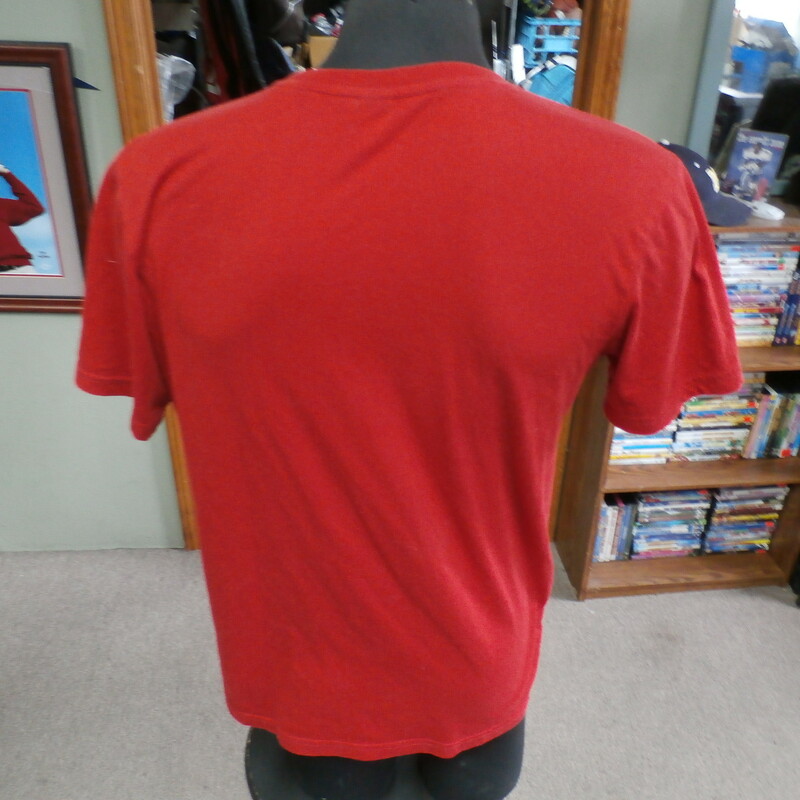 D1BOUND red \"Rise And Grind\" shirt size men's Large #35734
Rating: (see below) 4- Fair Condition
Team: n/a
Player: n/a
Brand: D1Bound
Size: Men's Large- (Measured Flat: Across chest 21\"; Length 27\")
Measured Flat: underarm to underarm; top of shoulder to bottom hem
Color: red
Style: short sleeve; screen printed
Material: tag missing
Condition: 4- Fair Condition: minor wear from use and washing; heavy deodorant stains in armpits (see photos)
Item #: 35734
Shipping: FREE