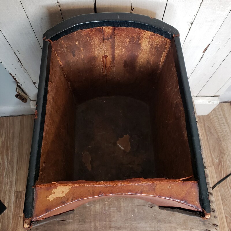 Vintage Leather Book Trash Can. Some mino wear on the leather. 12x8x14