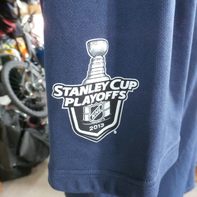 New York Rangers Stanley Cup 2013 \"Stay Positive\" shirt 2XL polyester #30392
Rating: (see below) 4- Fair Condition
Team: NY Rangers
Player: n/a
Brand: Ultra Club
Size: Men's XXLarge- (Measured Flat: Across chest 26\"; Length 28\")
Measured Flat: underarm to underarm; top of shoulder to bottom hem
Color: blue
Style: short sleeve; screen printed
Material: 100% polyester
Condition: 4- Fair Condition: minor wear and fading from use and washing; numerous snags and pilling (see photos)
Item #: 30392
Shipping: FREE