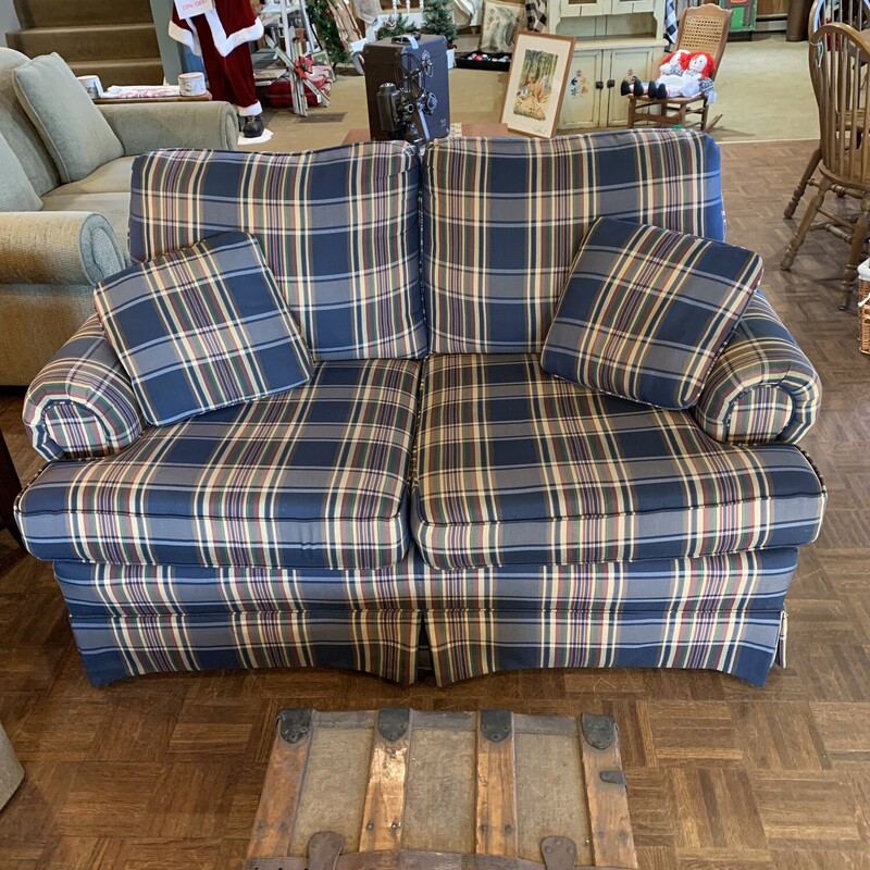 Clayton Marcus Plaid Loveseat
Size: 62 x 34 x34
This Clayton Marcus loveseat is in excellent condition and the two bottom cushions are removable.  It is made with a blended cotton poly,  There is a matching chair available for an additional charge.