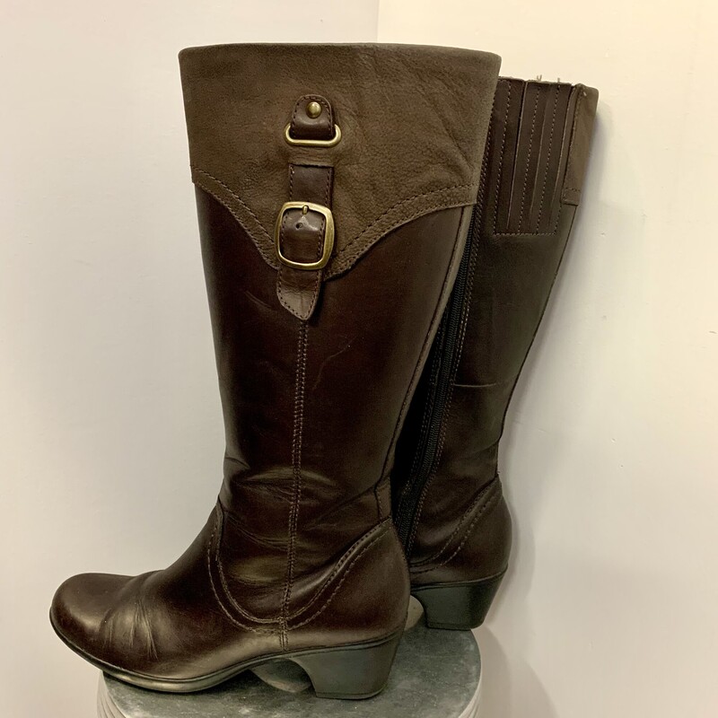 Clarks LU Tall Boots,
Colour: Brown,
Size: 8 Medium